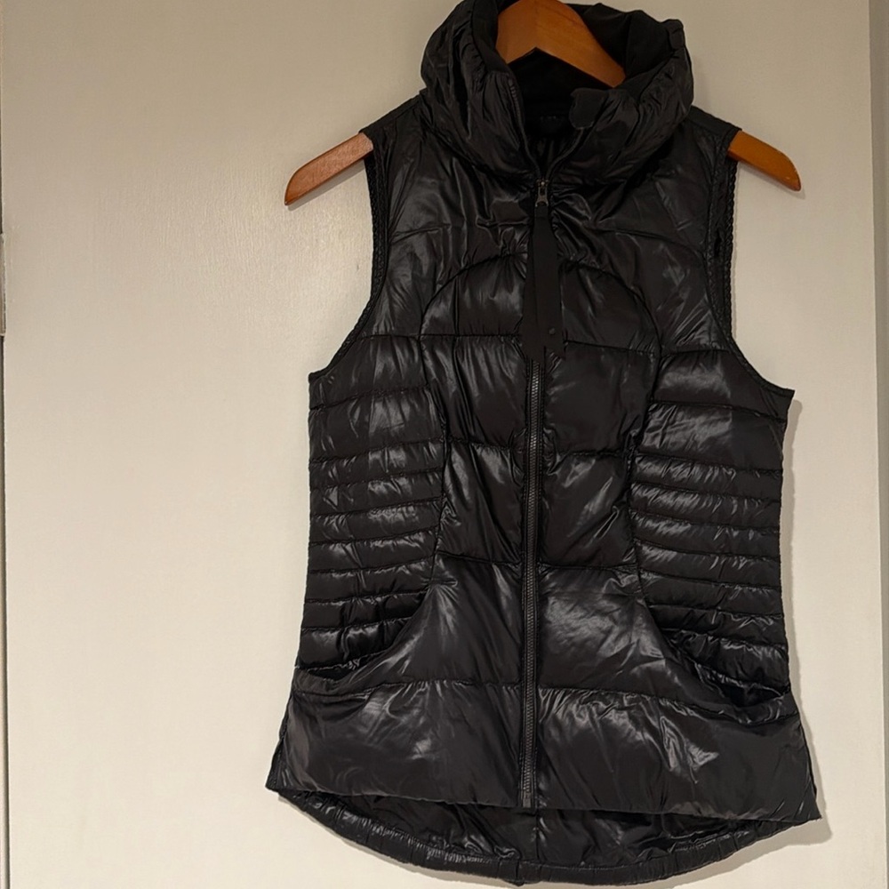 Lululemon puffer vest